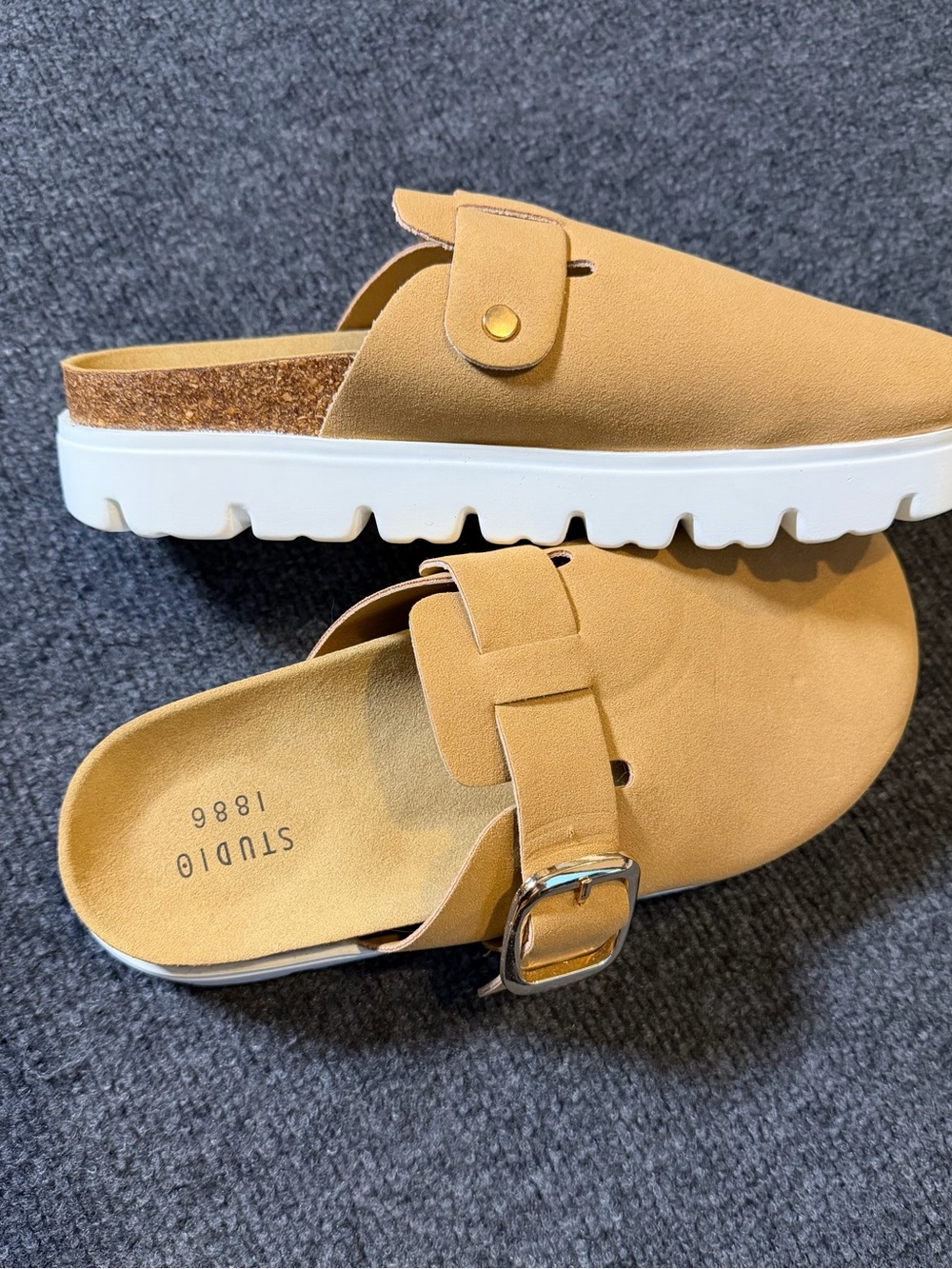 Studio Tan Mule Clog with White Lug Sole